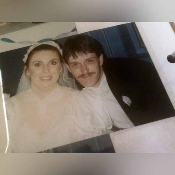 Meet your Posher, Robin - Picture 4 of 5